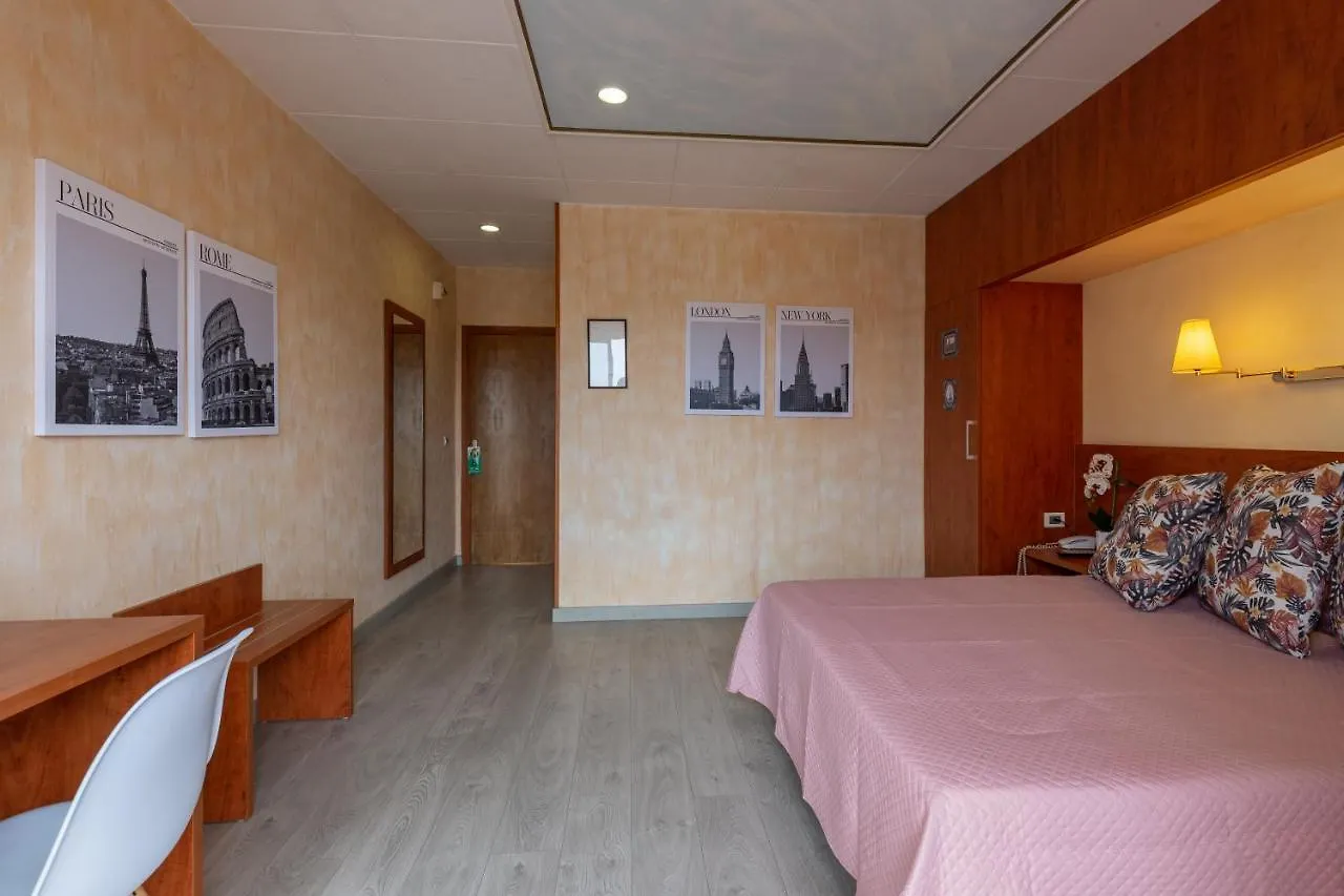 ***  Checkin Trave Hotel Figueres  Spain